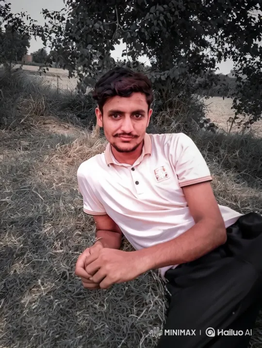Young Man Evolves from Contemplative to Confident in City Scene – AI Generated Video | Hailuo AI