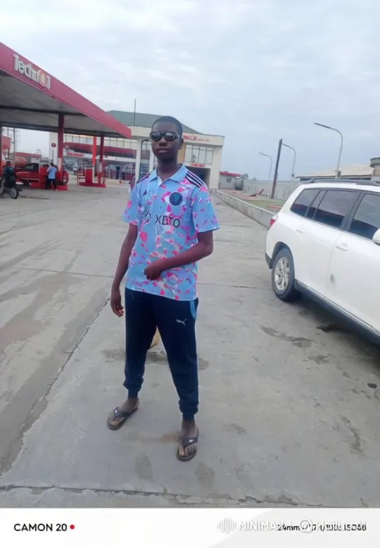 Young Man Poses Confidently Next to a Luxury Car – AI Generated Video | Hailuo AI