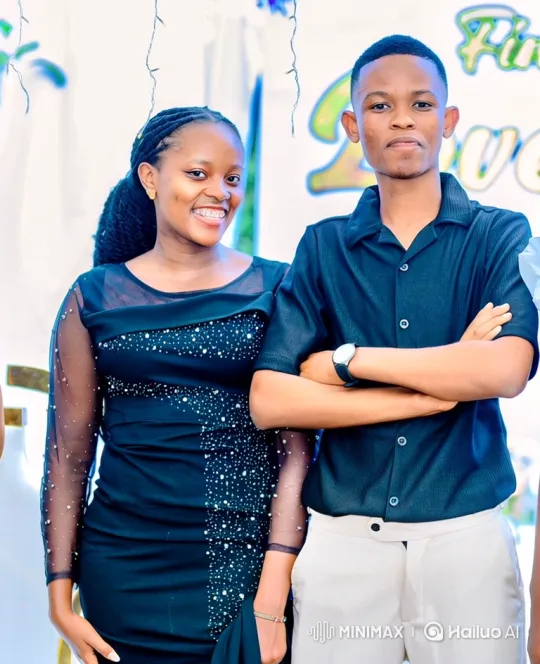 Young Couple Poses for Video with Dynamic Tracking Shot – AI Generated Video | Hailuo AI