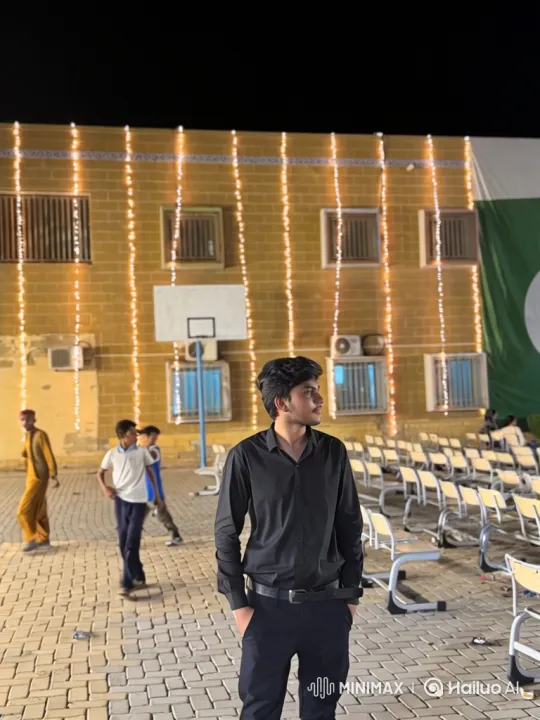 Young Man Enters Sedan in Nocturnal Courtyard Scene – AI Generated Video | Hailuo AI