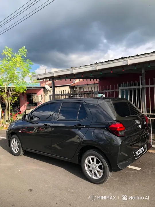 Black Hatchback Transforms with Adaptive Suspension – AI Generated Video | Hailuo AI