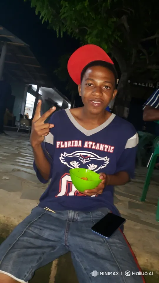 Young Man and Older Man Share Meal Outdoors – AI Generated Video | Hailuo AI