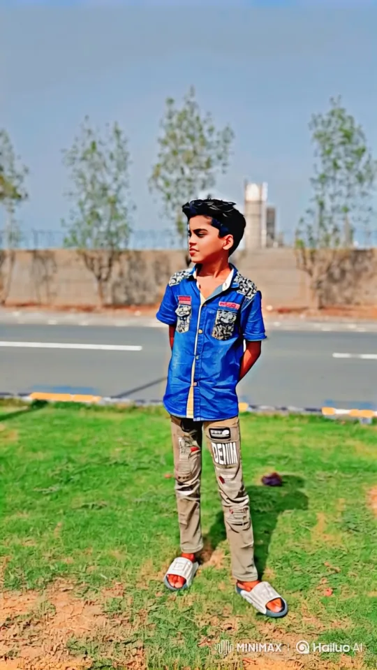 Young Boy Gets Into Luxury SUV and Drives Away – AI Generated Video | Hailuo AI