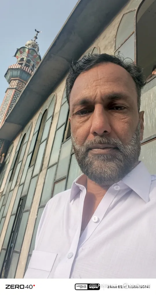 Middle-aged Man Prepares for Drive in Modern Lexus – AI Generated Video | Hailuo AI