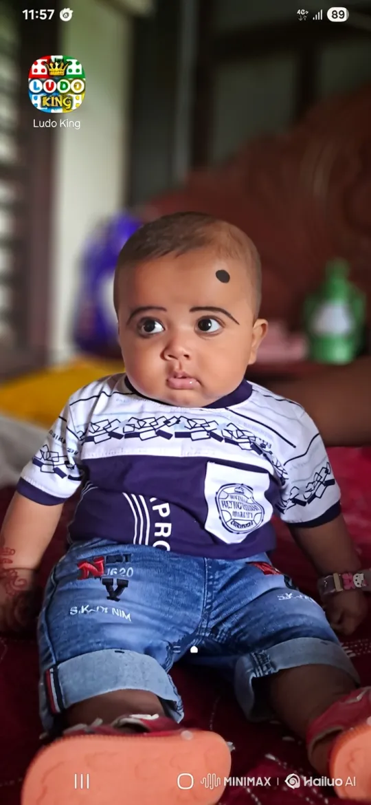 Baby Feeding Moment with Traditional Makeup – AI Generated Video | Hailuo AI