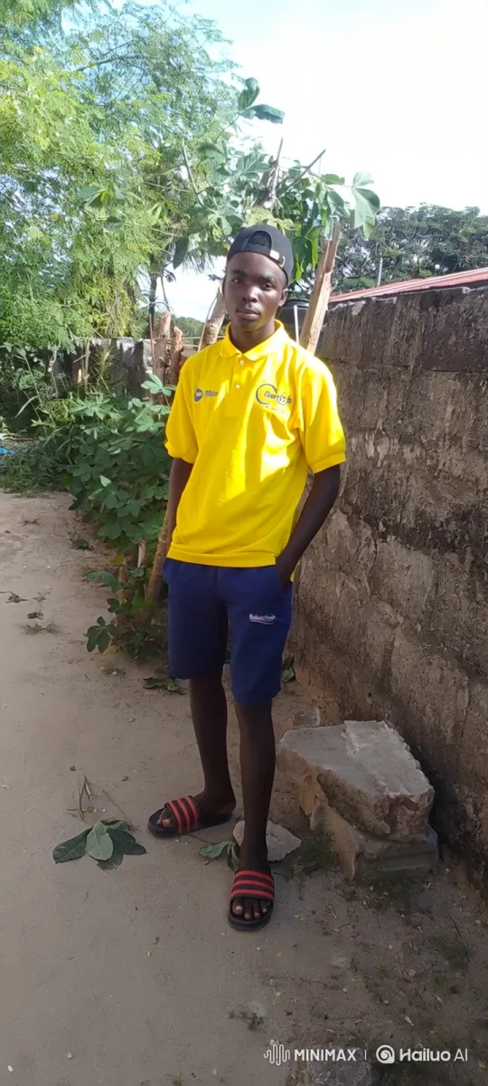 Steady Portrait of Young Man in Casual Attire – AI Generated Video | Hailuo AI