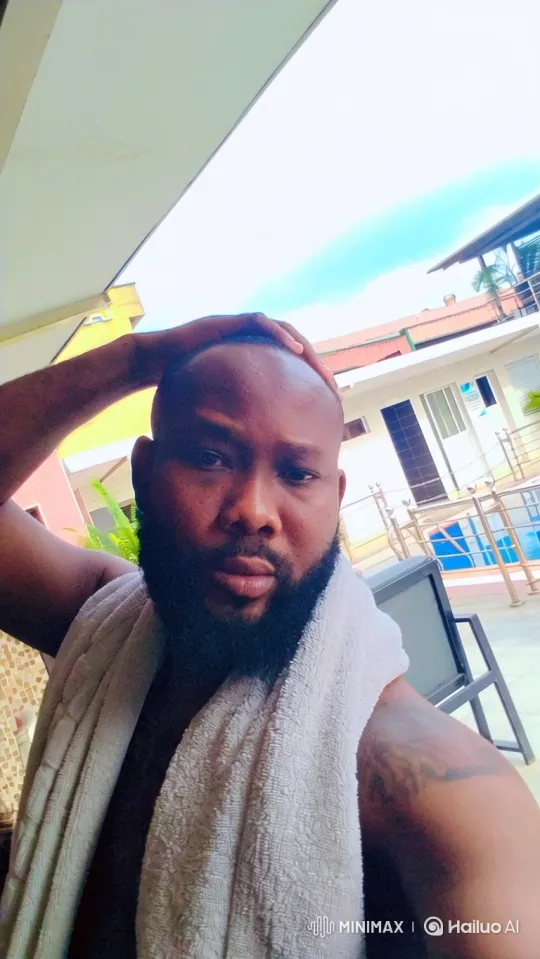 Stylish Man by Pool Observes Three Women Emerging from Water – AI Generated Video | Hailuo AI