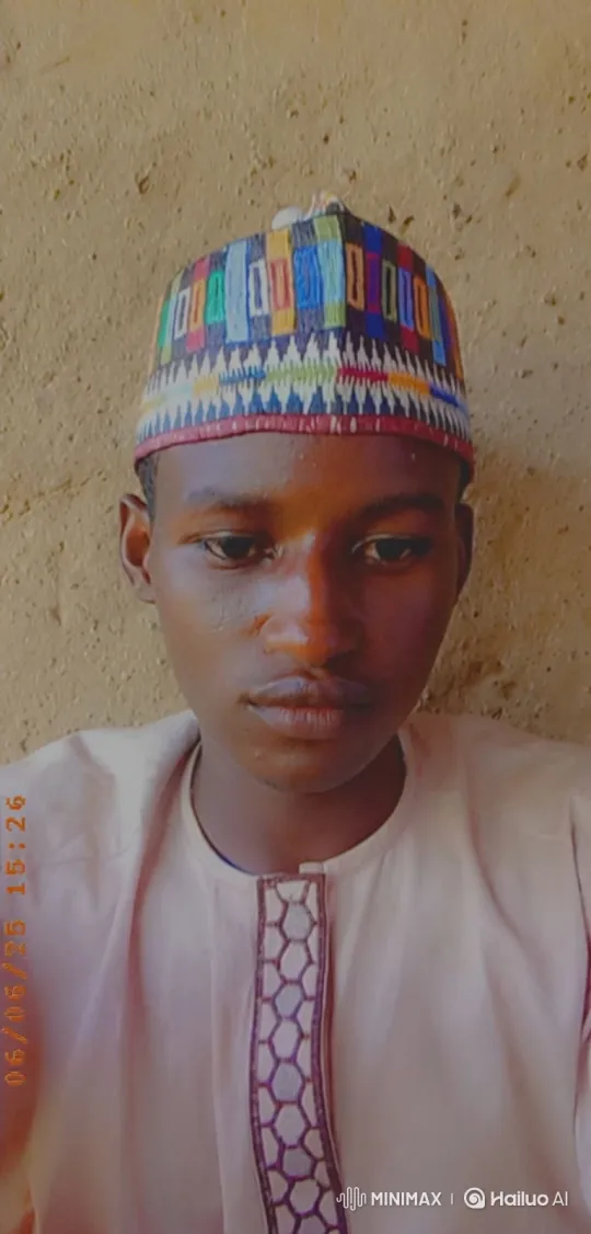 Young Man in Vibrant Cap with Steady Gaze and Soft Smile – AI Generated Video | Hailuo AI