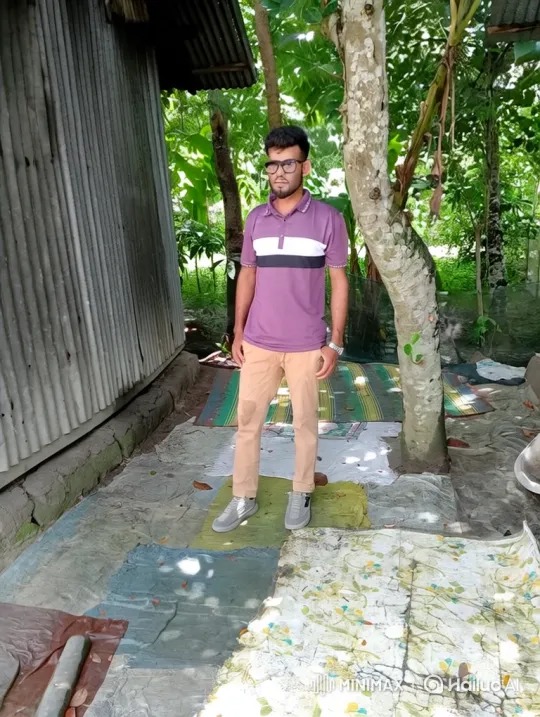 Young Man in Nature with Gentle Smile – AI Generated Video | Hailuo AI