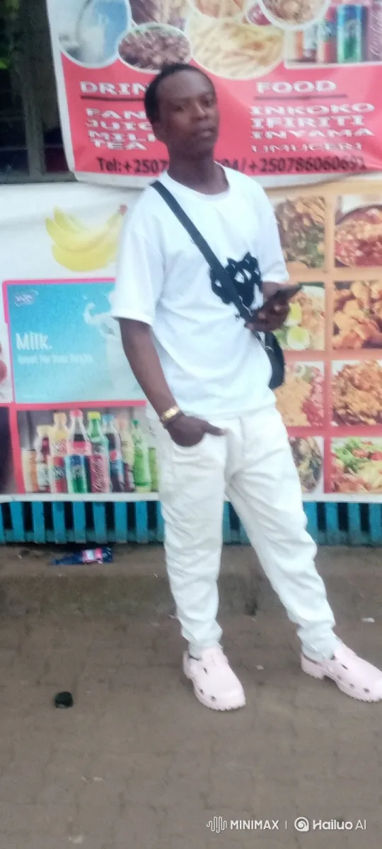Young Man Enjoying Time with Smartphone at Food Stall – AI Generated Video | Hailuo AI