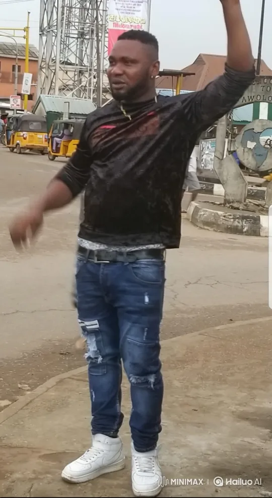 Man Hails Ride, Gets Picked Up and Drops Off in City – AI Generated Video | Hailuo AI