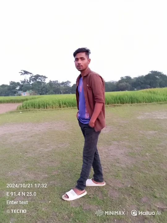 Young Man Claims Luxury Rolls-Royce in Open Field – AI Generated Video | Hailuo AI