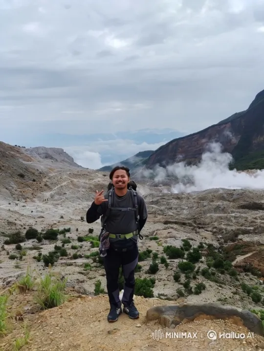From Mountain Peak to Earth's Orbit: A Cinematic Journey – AI Generated Video | Hailuo AI