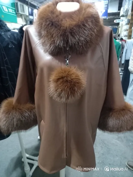 Stylish Fur-Collared Cape Coat Showcase – AI Generated Video | Hailuo AI