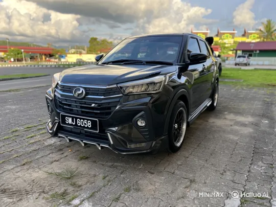 Sleek SUV Showcases Advanced Air Suspension System – AI Generated Video | Hailuo AI