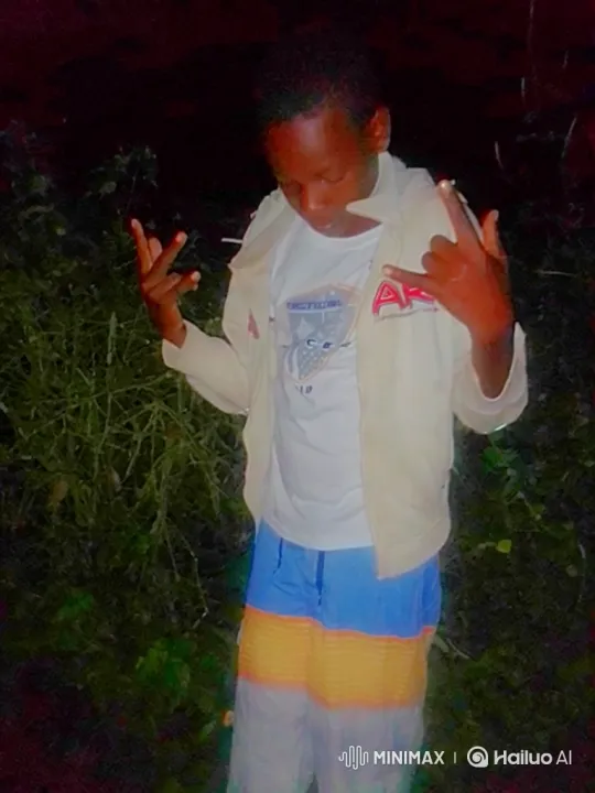 Young Person Expresses Confidence in Nighttime Setting – AI Generated Video | Hailuo AI