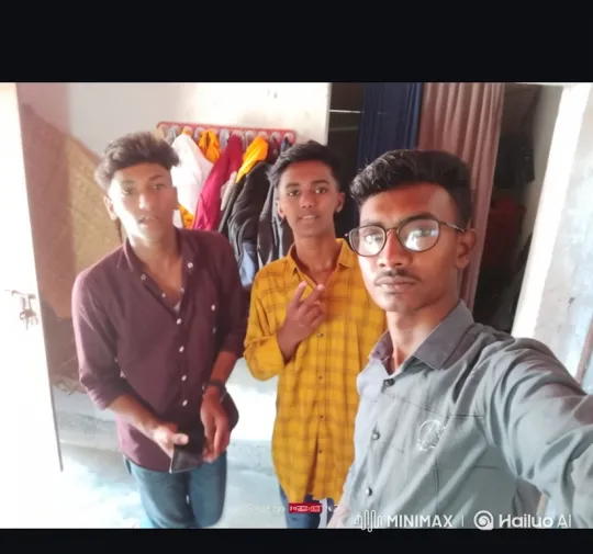 Three Friends Posed for a Selfie, Capturing Camaraderie – AI Generated Video | Hailuo AI