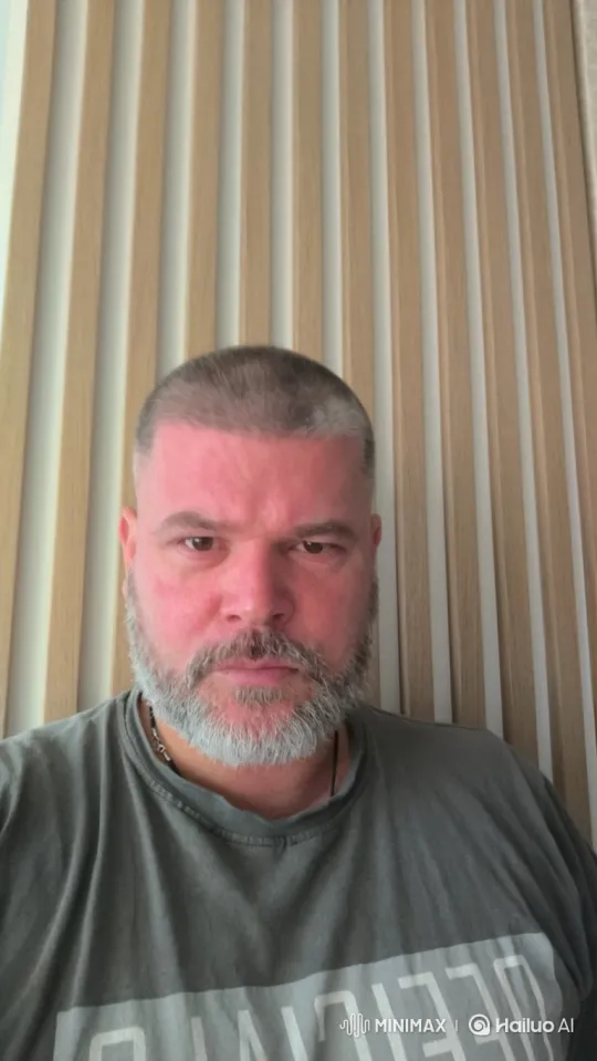 Transformation of a Man into Santa Claus – AI Generated Video | Hailuo AI