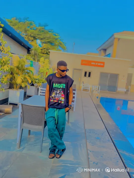 Confident Man Showcases Style and Charm in Fashion Video – AI Generated Video | Hailuo AI