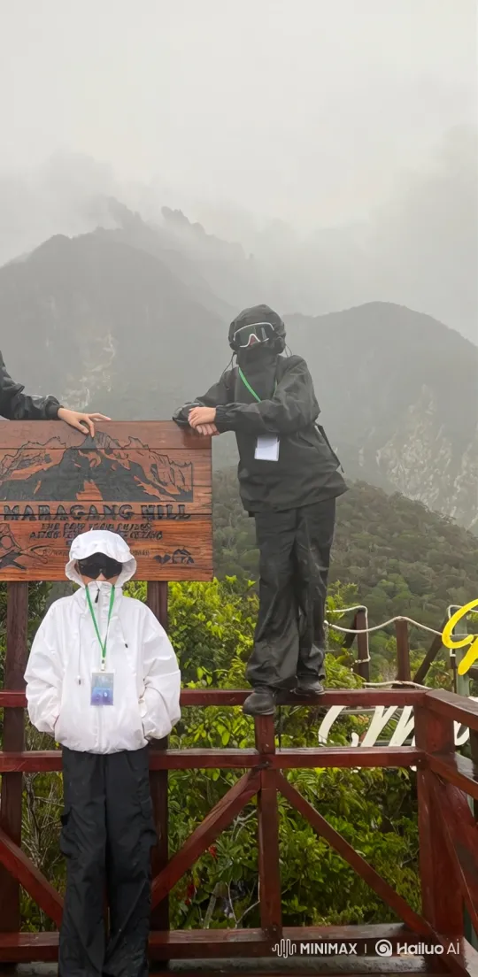 Epic Panoramic Journey from Mountain to Space – AI Generated Video | Hailuo AI
