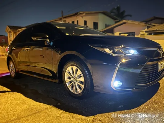 Sleek Sedan Lowers for a Dynamic Nighttime Display – AI Generated Video | Hailuo AI