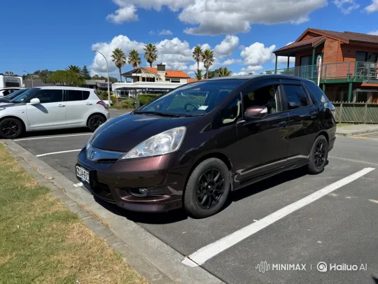 Car Transforms with Advanced Air Suspension – AI Generated Video | Hailuo AI