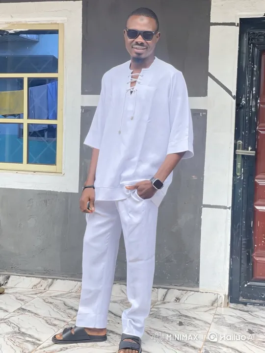 Man Enters G-Wagon on Patio, Drives Away – AI Generated Video | Hailuo AI
