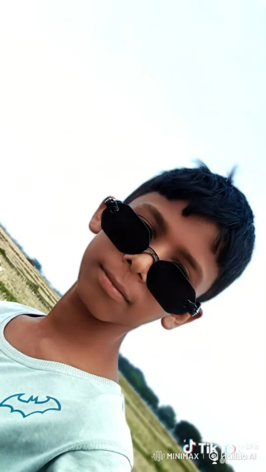 Young Boy Meets Former President Trump on Presidential Plane – AI Generated Video | Hailuo AI