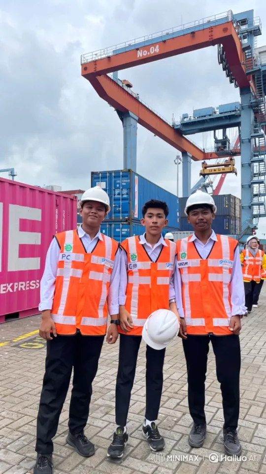 Industrial Port and Its Vastness Explored Through Cinematic Zoom-Out – AI Generated Video | Hailuo AI