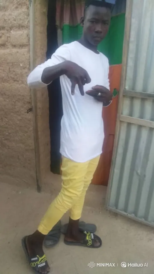 Young Man's Transition from Intense to Relaxed Stance – AI Generated Video | Hailuo AI