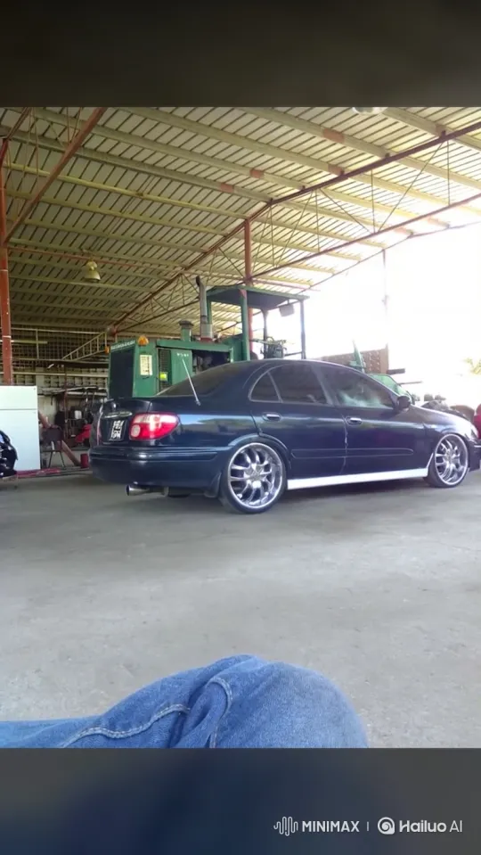 Custom Sedan's Air Suspension Lowering Demonstration – AI Generated Video | Hailuo AI