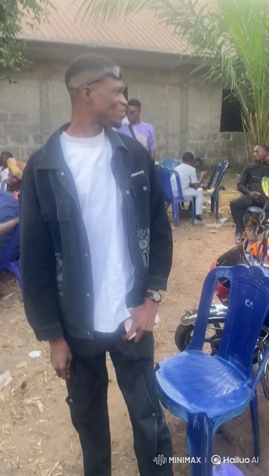 Young Man Enters G-Wagon, Drives Away – AI Generated Video | Hailuo AI
