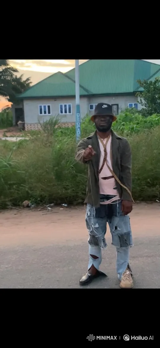 Man in Casual Attire Enters G-Wagon and Drives Off – AI Generated Video | Hailuo AI