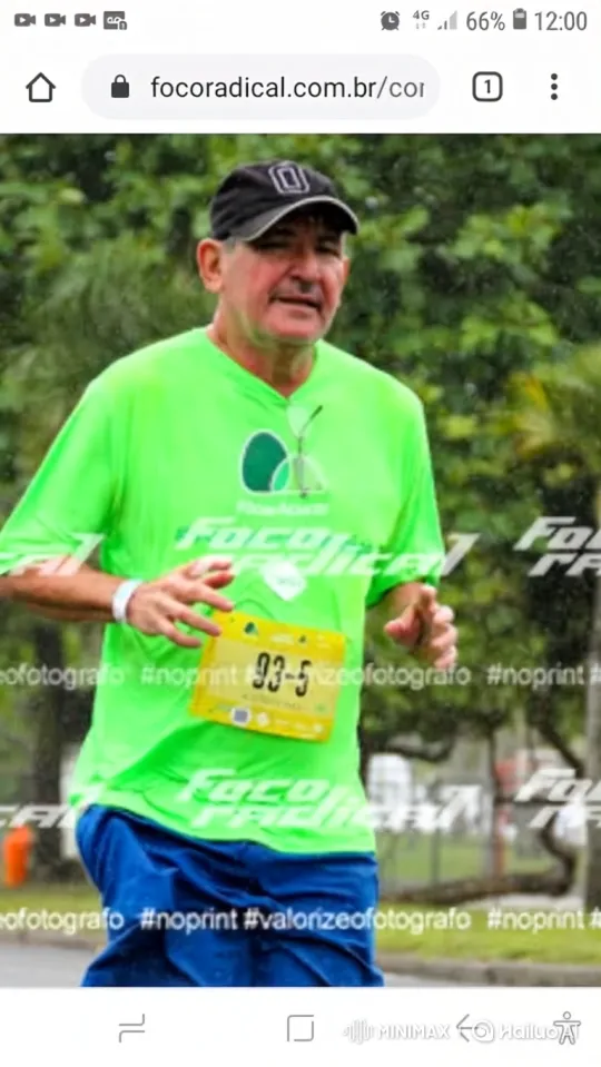 Middle-Aged Runner in Steady Marathon – AI Generated Video | Hailuo AI