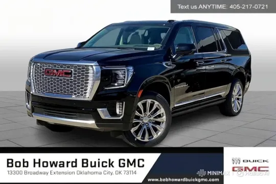 Surreal Scene: Animals, Characters Gather Around GMC Yukon – AI Generated Video | Hailuo AI