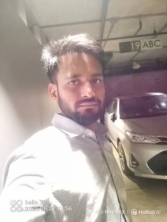 Man Takes Selfie, Enters, and Drives Away in Rolls-Royce – AI Generated Video | Hailuo AI