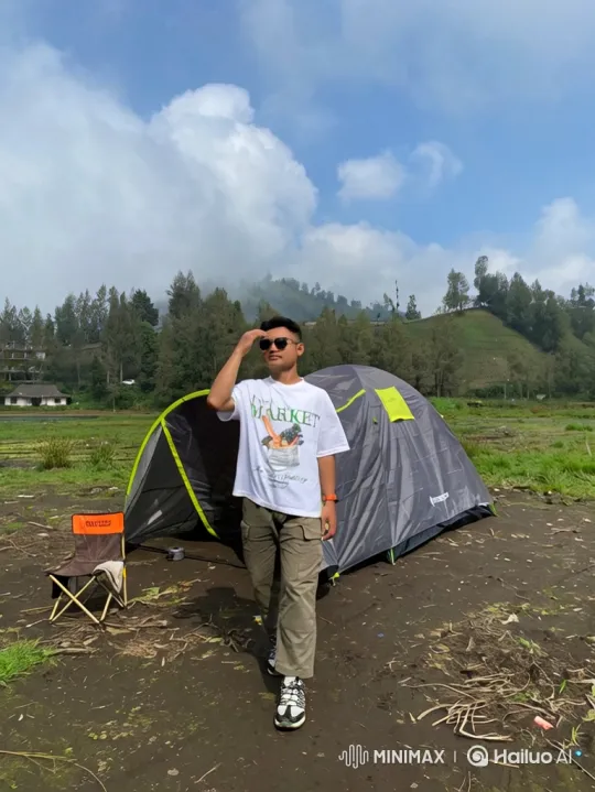 Ascend to Earth's Orbit: A Cinematic Journey – AI Generated Video | Hailuo AI