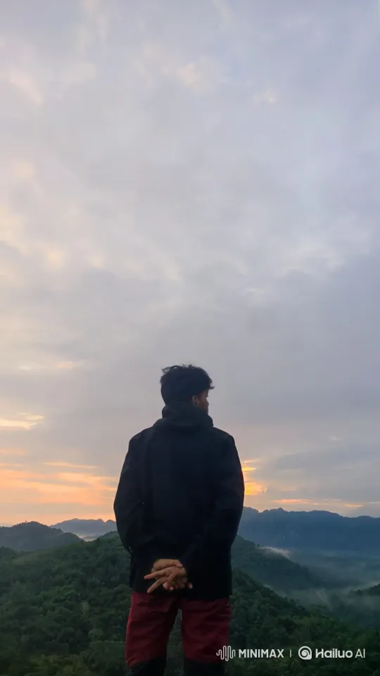 Sunrise Panorama: Earth's Majesty from Mountain to Orbit – AI Generated Video | Hailuo AI
