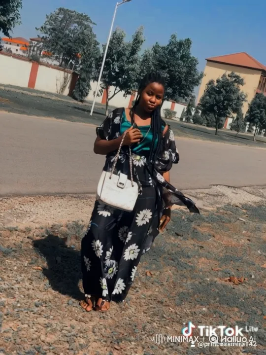 Young Woman Enters Lamborghini on Sunny Road – AI Generated Video | Hailuo AI