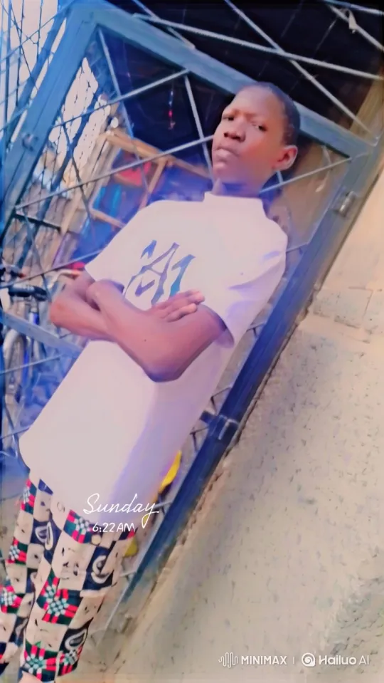Young Person Embarks on Space Journey Through Transformed Gate – AI Generated Video | Hailuo AI