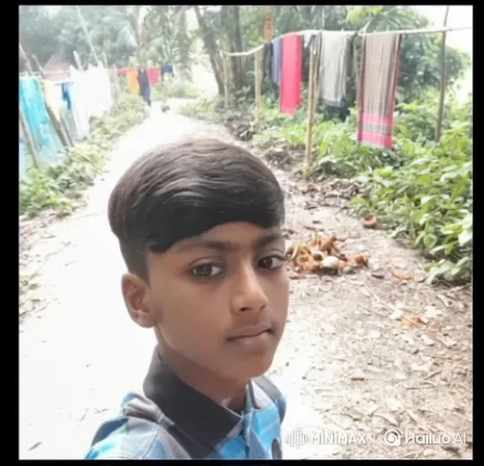 Young Man's Transformation and Rolls-Royce Encounter – AI Generated Video | Hailuo AI