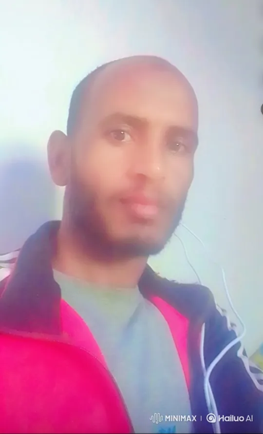 Steady Tracking Shot with a Calmly Gazing Man – AI Generated Video | Hailuo AI