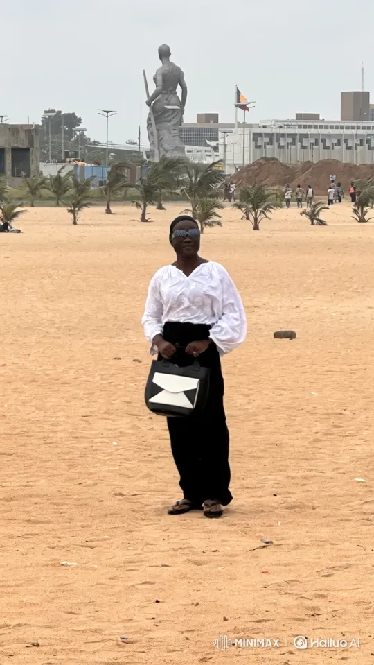 Woman Boards Futuristic Truck in Desert Setting – AI Generated Video | Hailuo AI