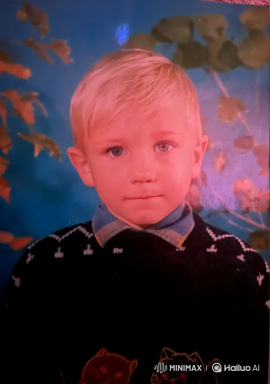Boy's Smile Evolves in Vintage Portrait Video – AI Generated Video | Hailuo AI