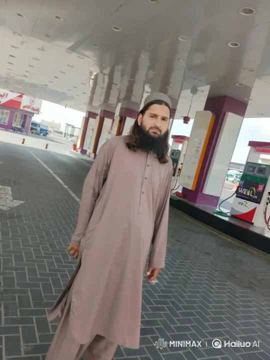 Young Man in Tunic Drives Away in Jeep from Gas Station – AI Generated Video | Hailuo AI