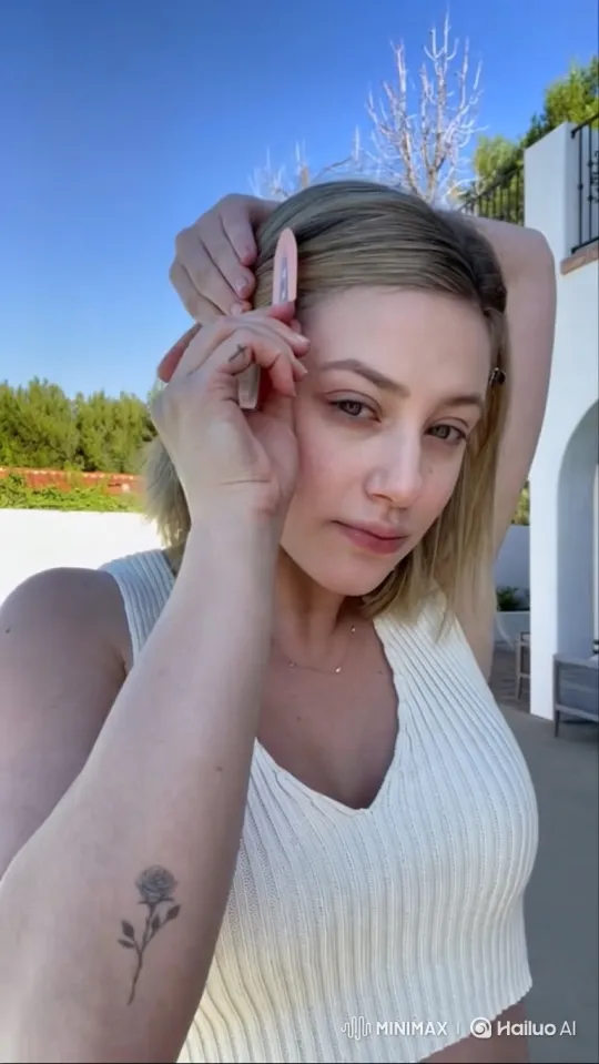 Young Woman Expresses Affection with a Smile – AI Generated Video | Hailuo AI