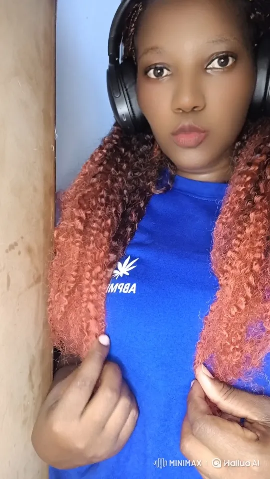 Young Woman Joins Unusual Duo in Synchronized Walk – AI Generated Video | Hailuo AI