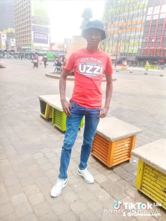 Urban Plaza: Confident Man Amidst City's Flow – AI Generated Video | Hailuo AI