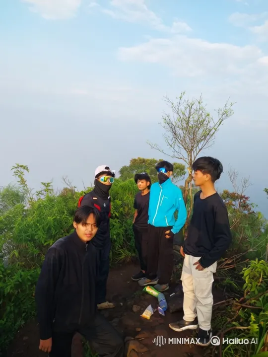 Epic Panorama: Earth from Mountain Peak to Space – AI Generated Video | Hailuo AI