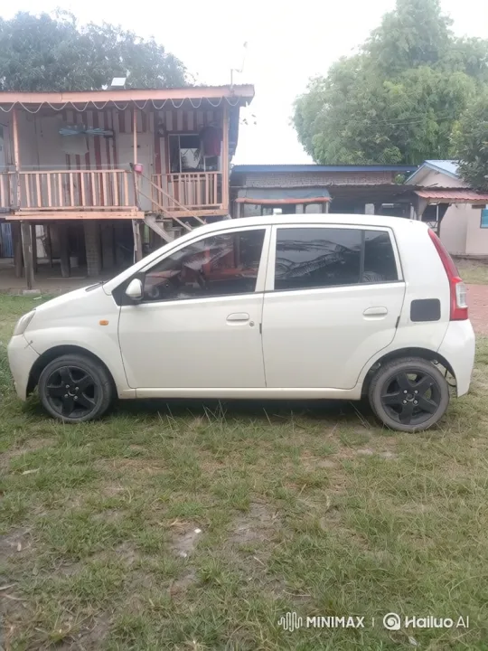 White Hatchback Lowers with Air Suspension – AI Generated Video | Hailuo AI
